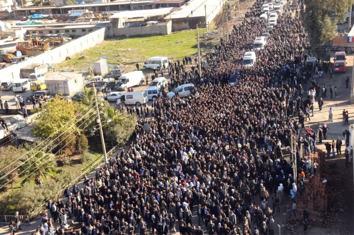 Elçi Cizre\'de Binlerin Katılımıyla Defnedildi