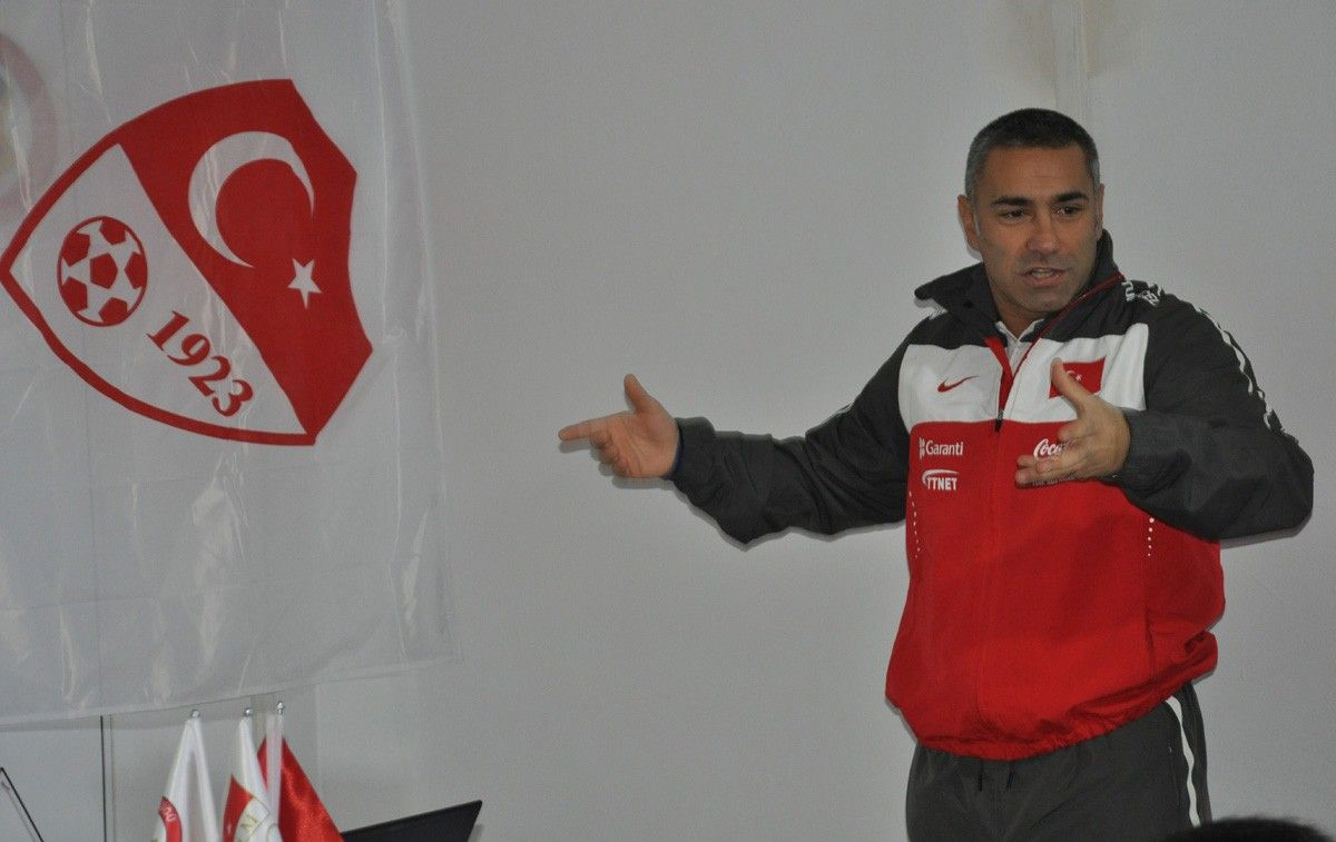 Futsal Antrenör Eğitim Seminerleri Tamamlandı