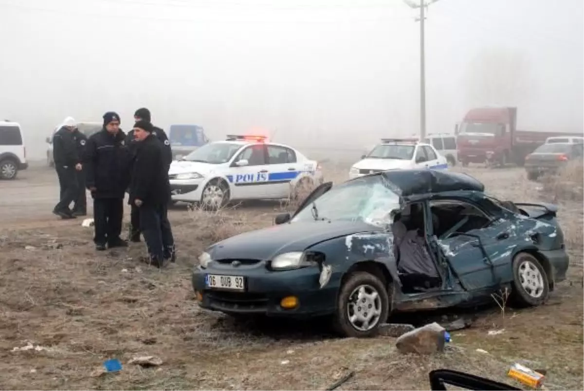 Gölbaşı\'nda Trafik Kazası: 2 Ölü, 1 Yaralı