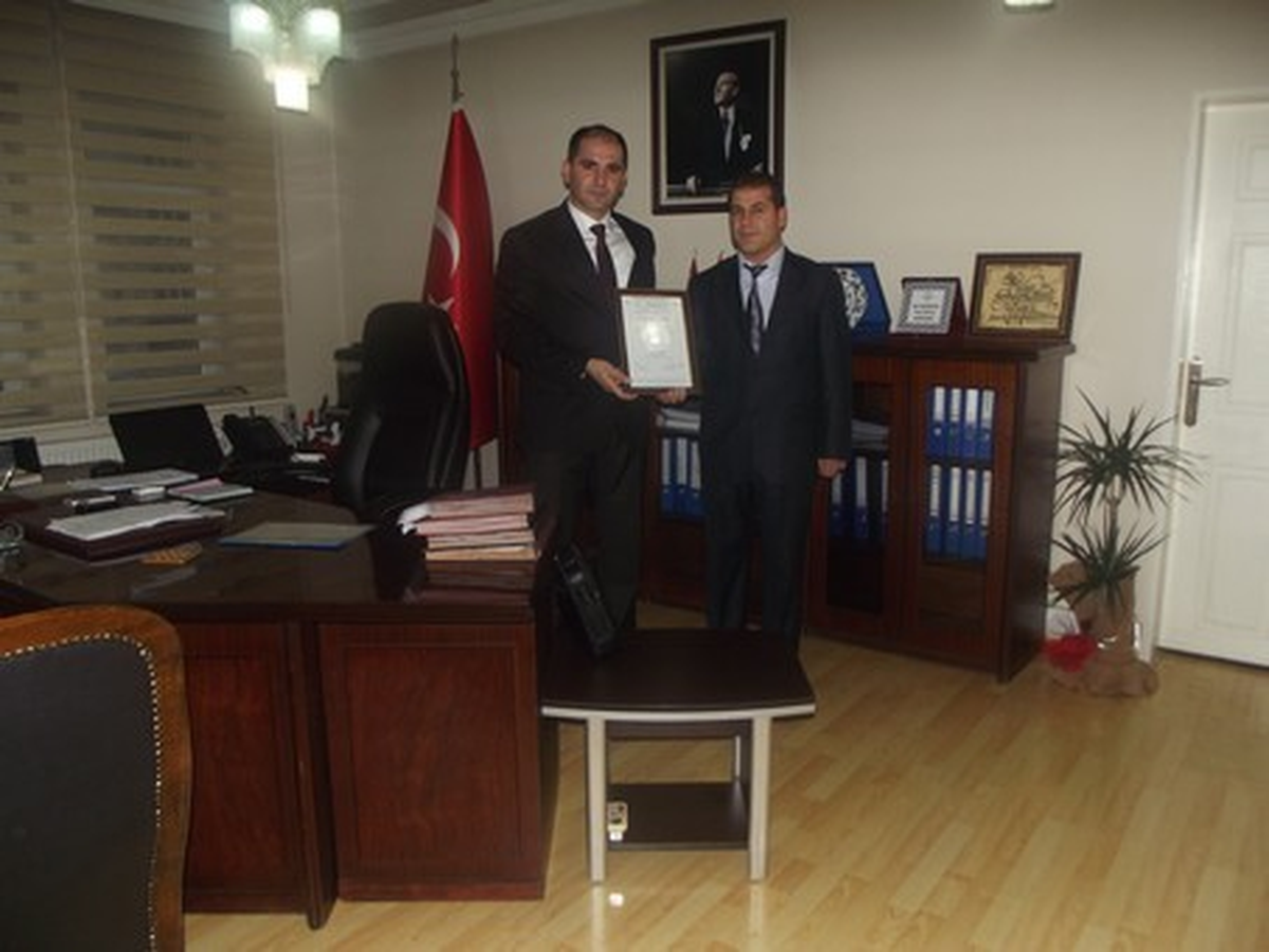 Güroymak İlçe Tapu Kadastro Müdürlüğü\'ne \'Kalite Yönetim Sistemi Belgesi\' Verildi