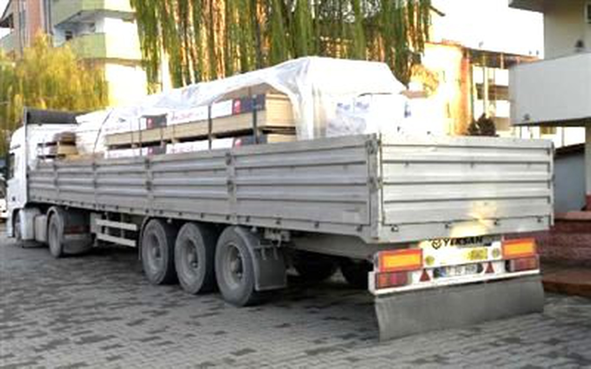 İnşaat Malzemesi Yüklü Tır\'da 500 Gram Esrar Bulundu