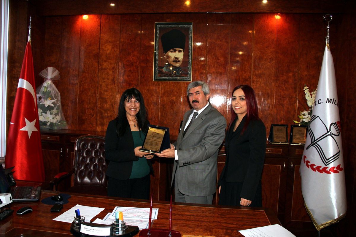 İskenderun\'da Başarılı Okullara Ödül