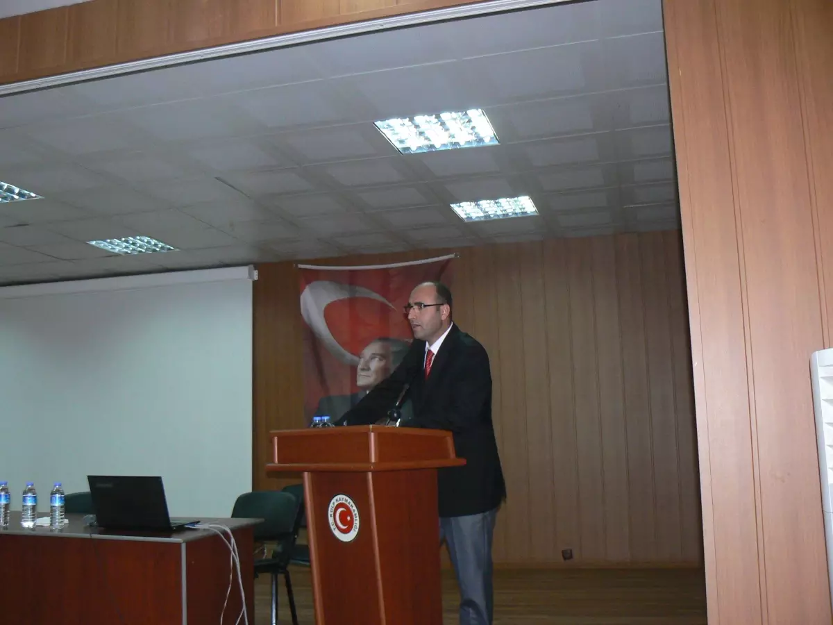 Öğrencilere Mesleki Tanıtım Semineri Verildi