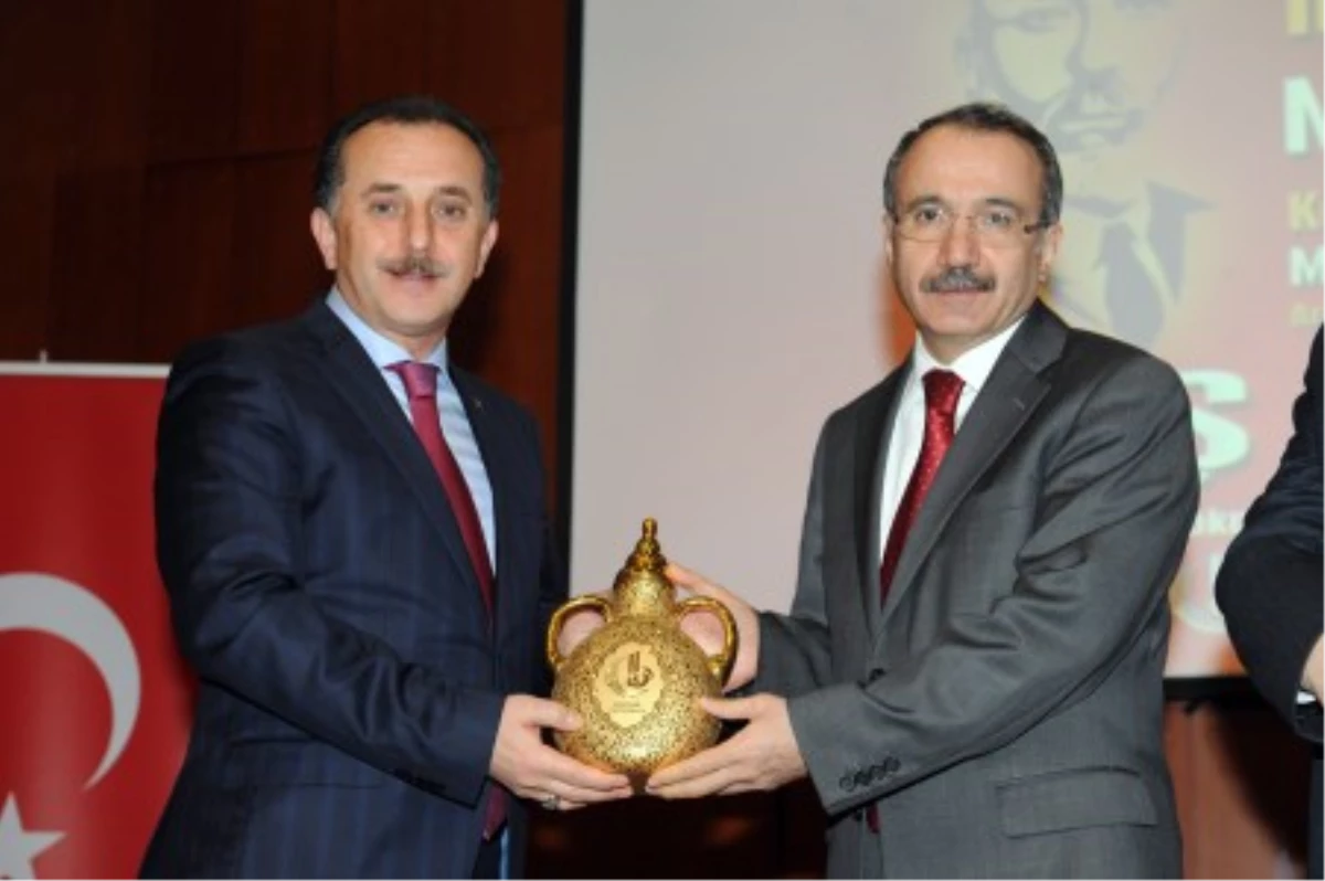 Mehmet Akif Ersoy Hizmet Ödülü Sahibini Buldu