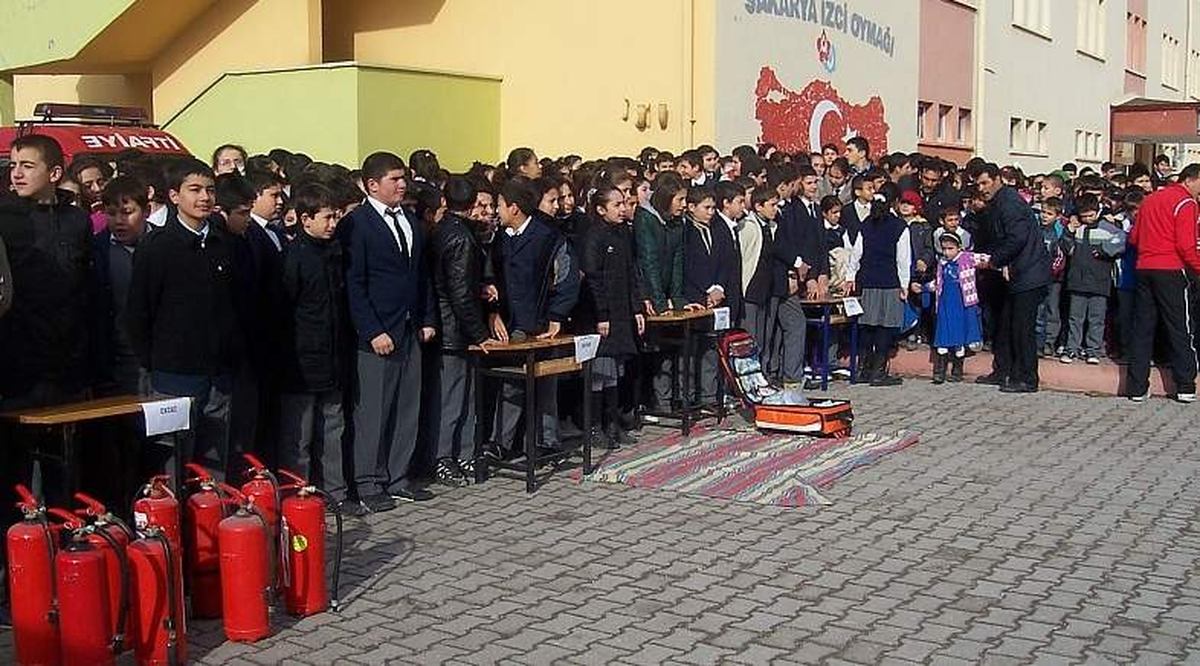 Okul Yöneticilerine Acil Durum Semineri Verildi