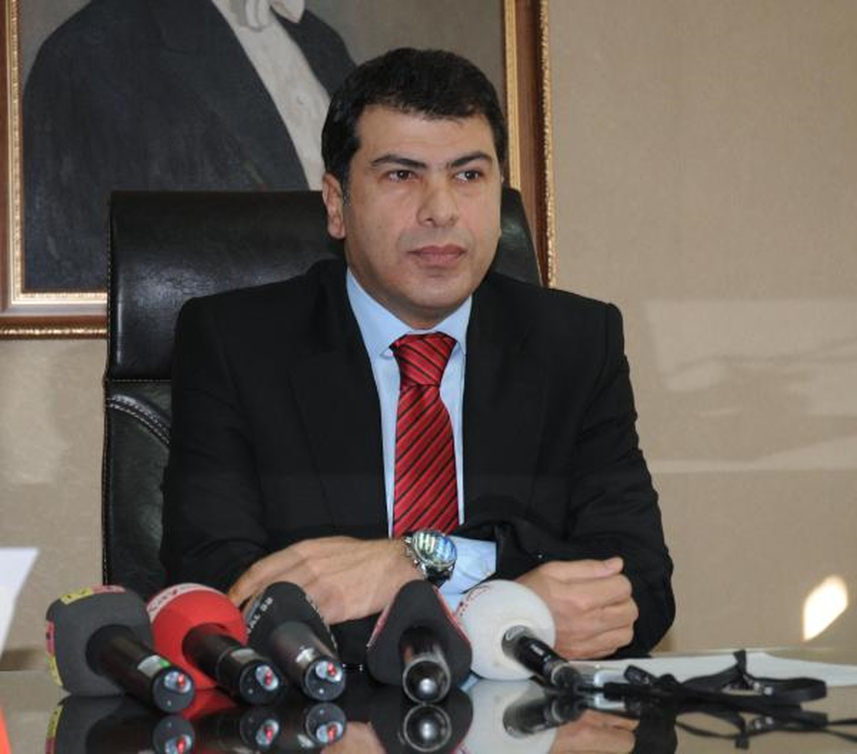 Özhaseki\'nin Dinlendiği İddiasına Soruşturma