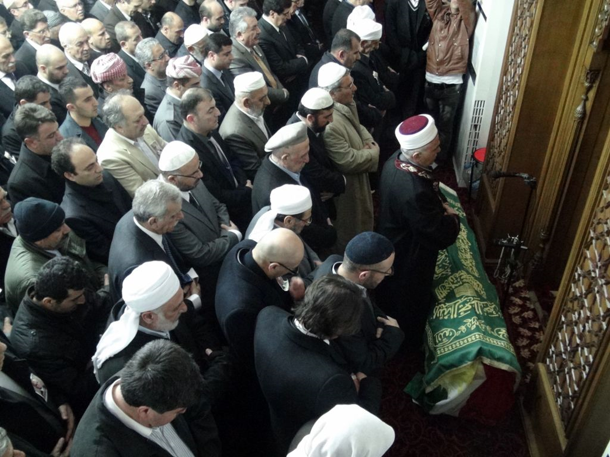 Şerafettin Elçi\'nin Cenazesini Diyarbakır\'da 2 Bin Kişi Karşıladı (3)