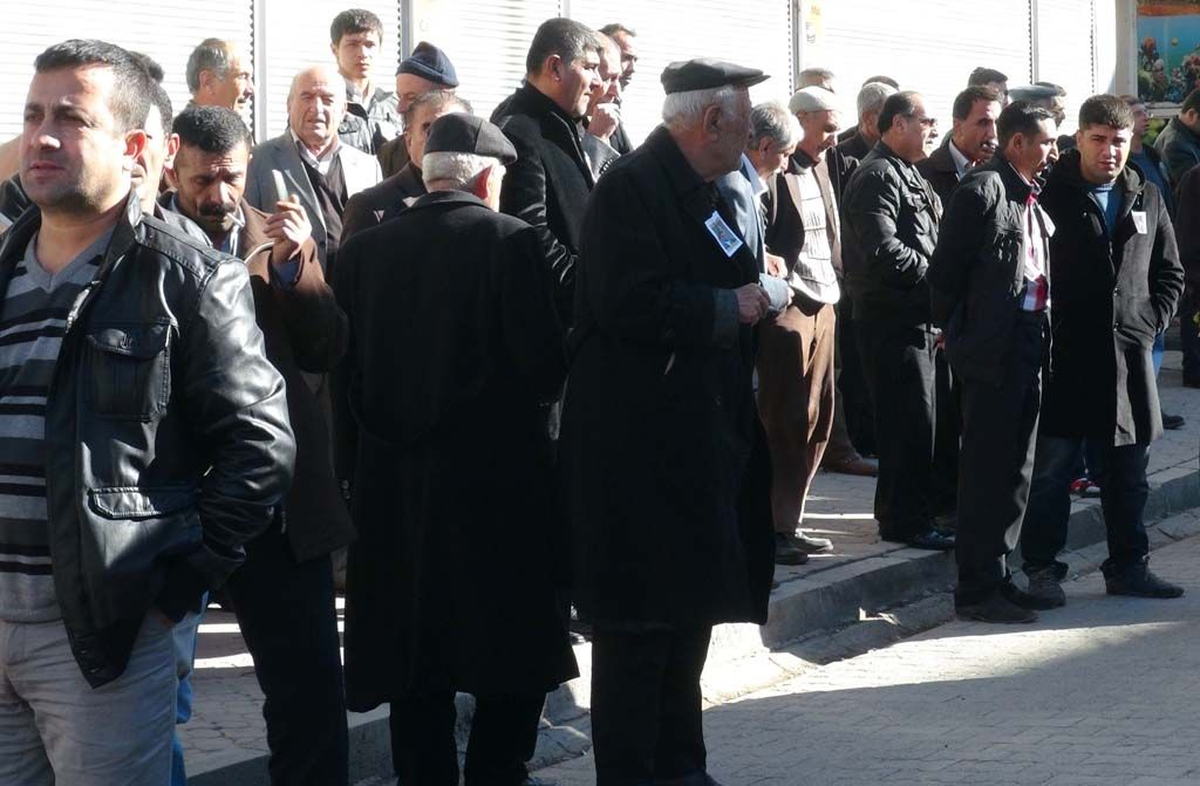 Şerafettin Elçi\'nin Vefatı