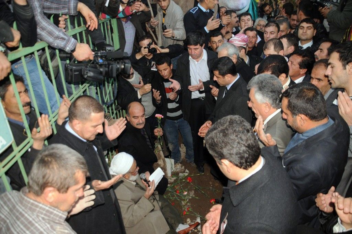 Şerafettin Elçi\'nin Vefatı