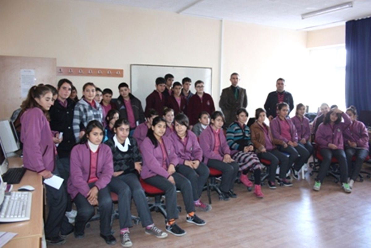 Tema Öğrencilere Erezyonu Anlatıyor