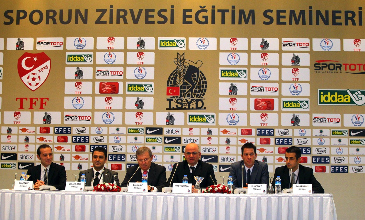 TSYD\'de 50. Yıl Sporun Zirvesi Semineri