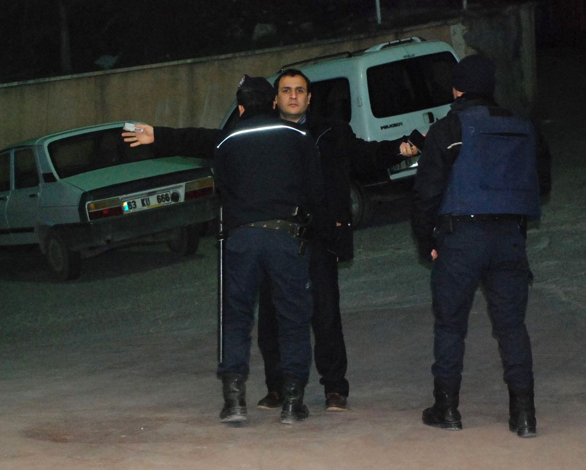 Yaralı Avukatın Kapısında Yoğun Güvenlik Önlemleri Alındı