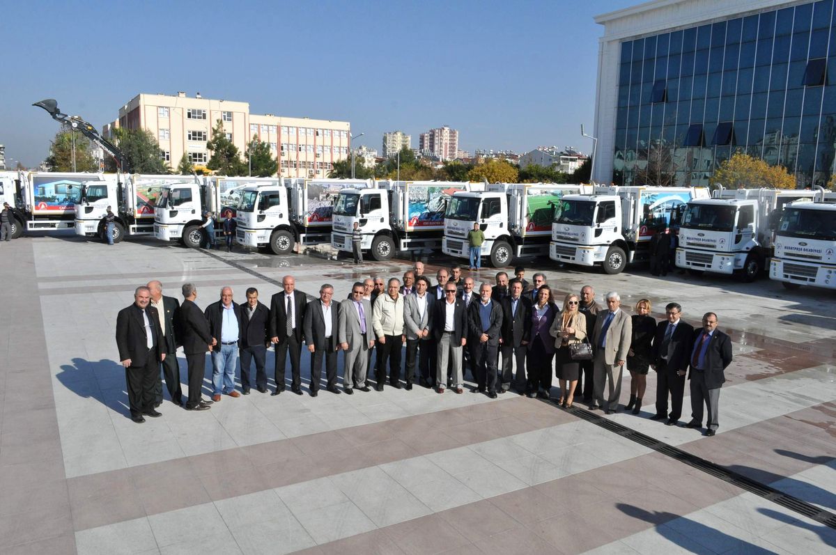 Yeni Yılda 37 Yeni Çöp Kamyonu