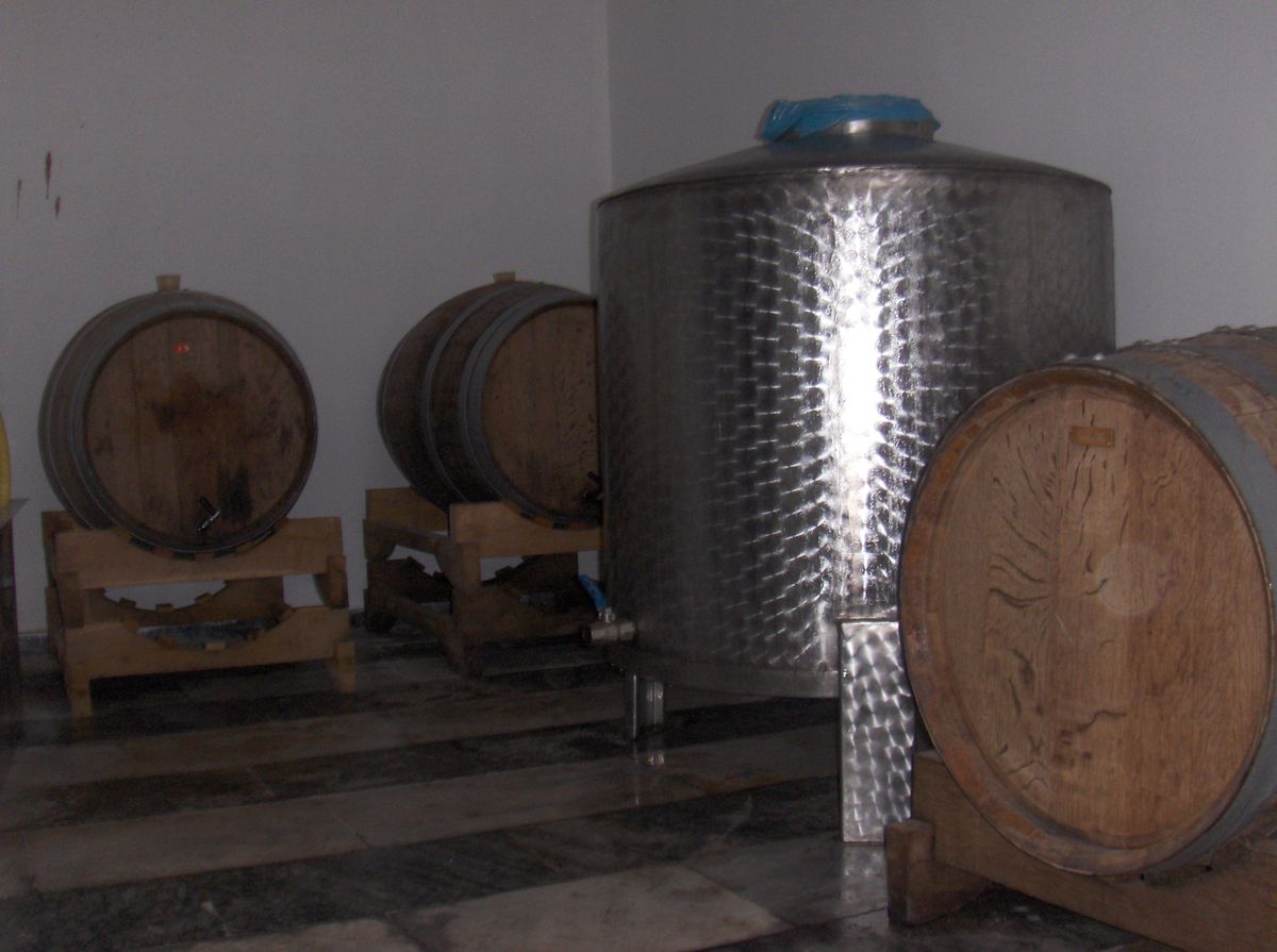 613 Litre Kaçak Şarap Ele Geçirildi