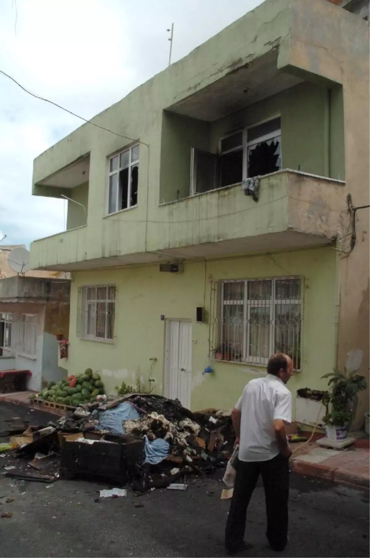 'Annemin Yatağında Sevişiyorlardı'