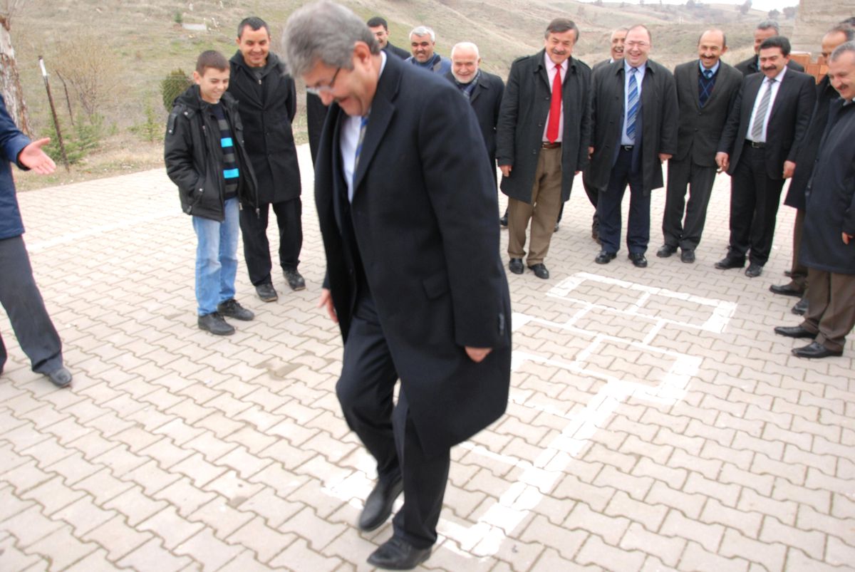 Başkan Korkmaz "Değerler Projesi" Kapsamında En İyi Başkan Seçildi