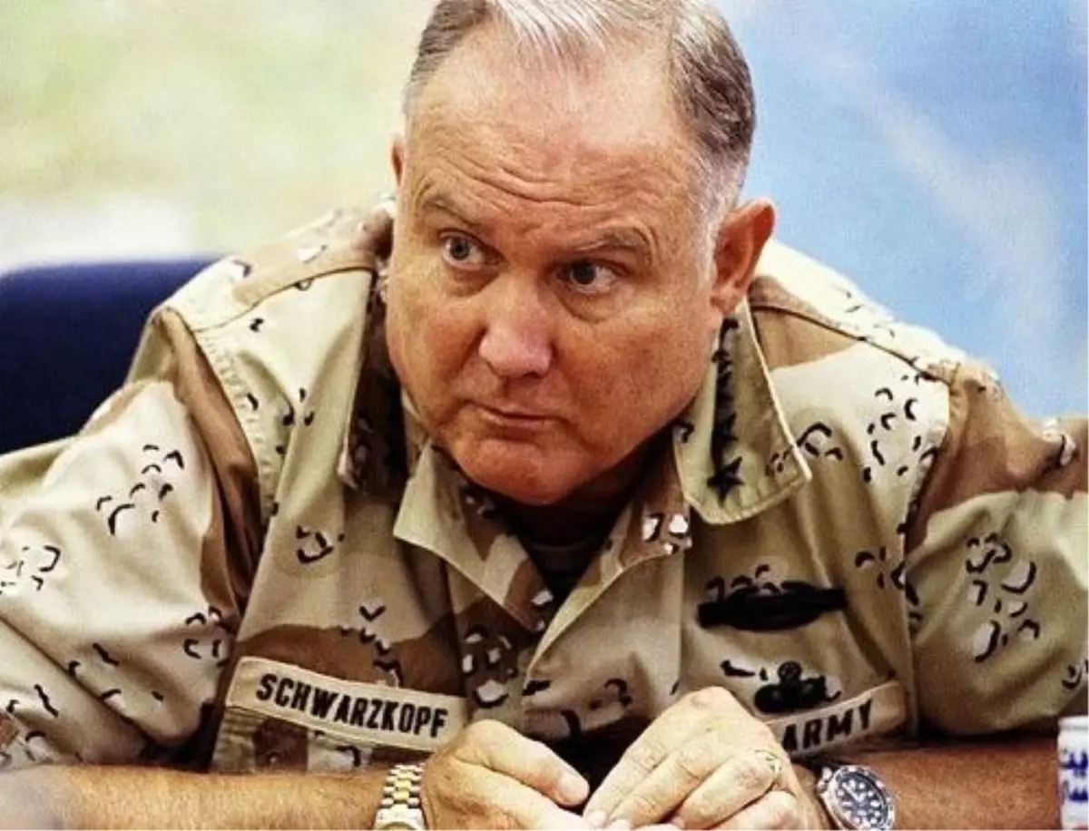 \'Çöl Ayısı\' Schwarzkopf Hayatını Kaybetti