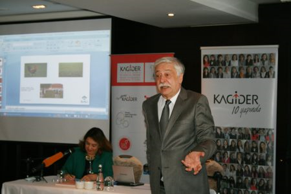 Esmer, KAGİDER Üyeleriyle Bir Araya Geldi