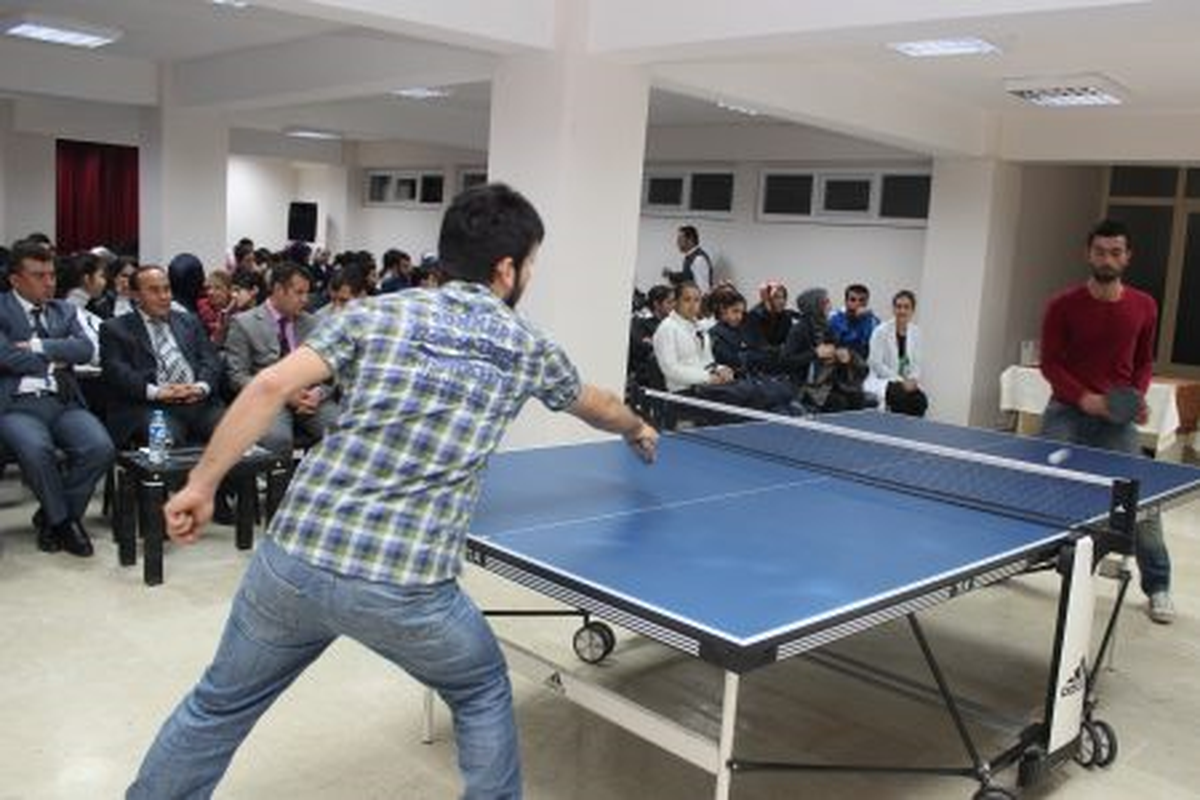 1. Masa Tenisi Turnuvasını Kazananlar Belli Oldu