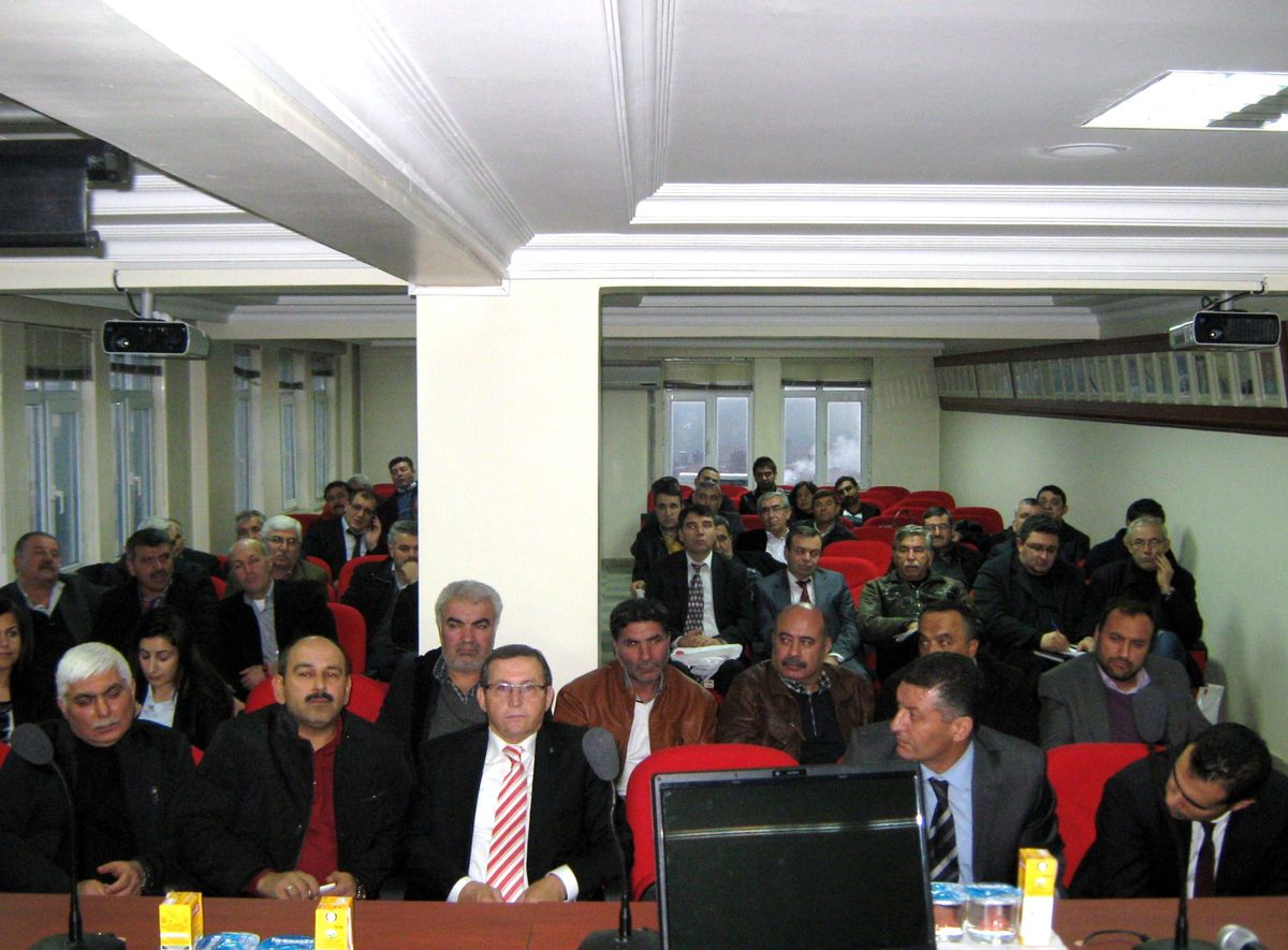 Gediz\'de Güncel Kredi Tanıtım Toplantısı Yapıldı