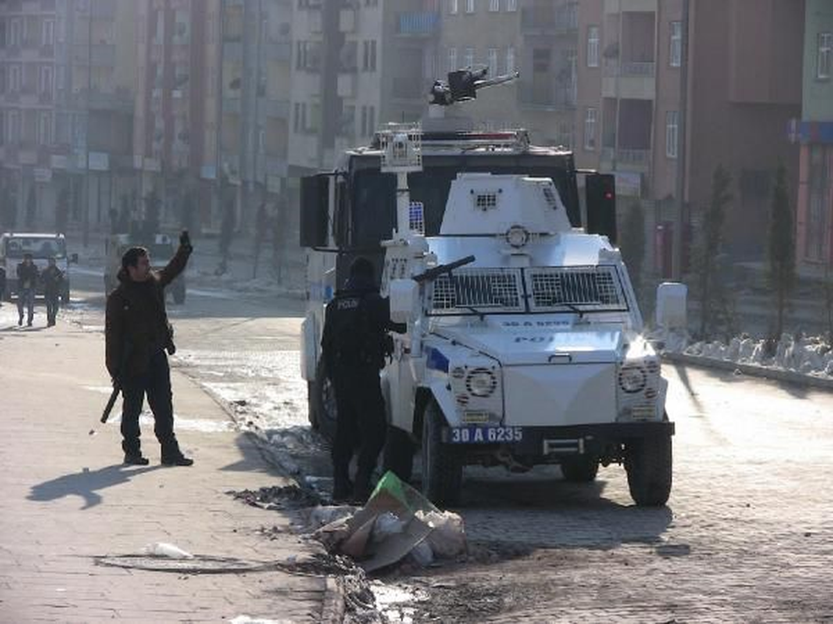 Hakkari\'de İzinsiz Gösteri