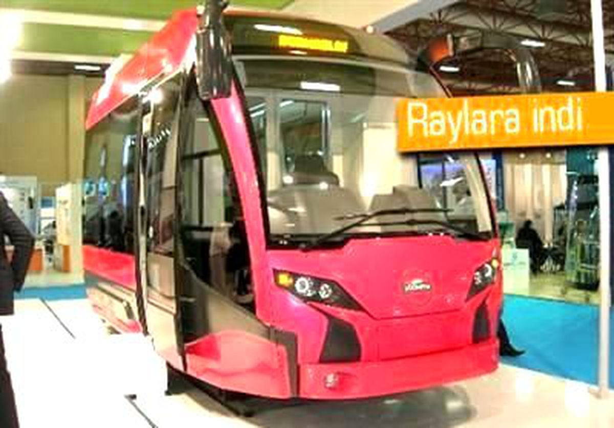 İlk Yerli Tramvayımız \'İpekböceği\' Raya İndi