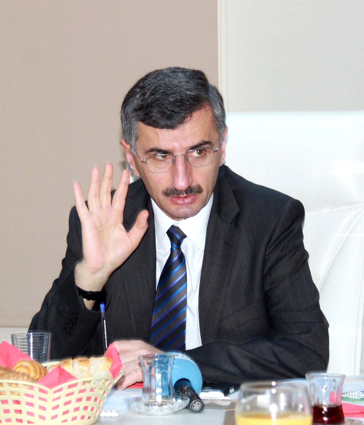 Kastamonu Valisi Bektaş\'tan Yeni Yıl Mesajı