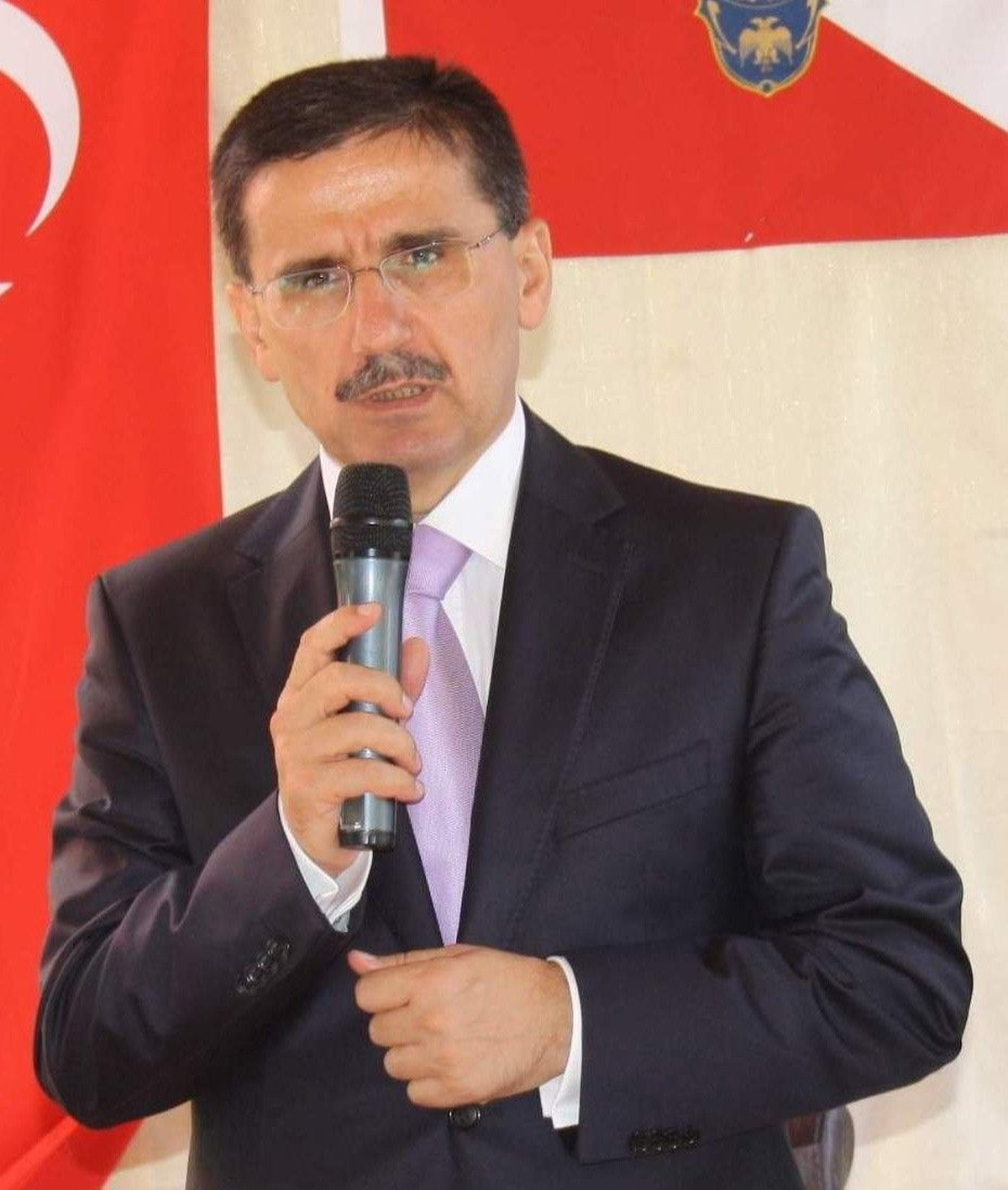 Kocaeli Valisi Ercan Topaca."Yeni Yılda Huzura ve Başarıya Olan İnancımızı Tazeleyerek,...