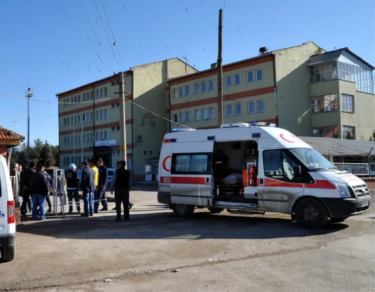 Okul Bahçesinde Dehşet!