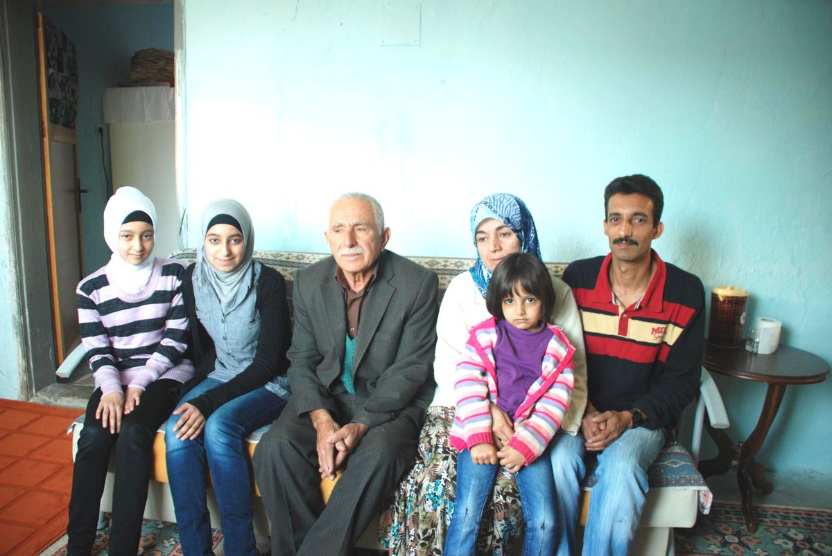 (Özel Haber) Suriye\'de Savaştan Kaçtı, 45 Yıl Sonra Babasına Kavuştu