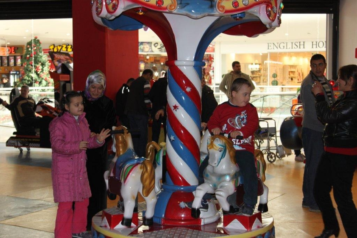 Prime Mall Antakya\'dan Engellilere Yeni Yıl Kutlaması