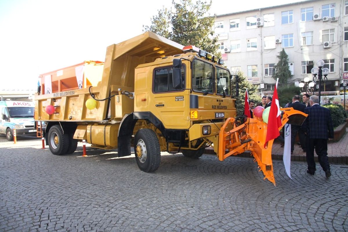 Rize Belediyesi\'nden Kar Hazırlığı