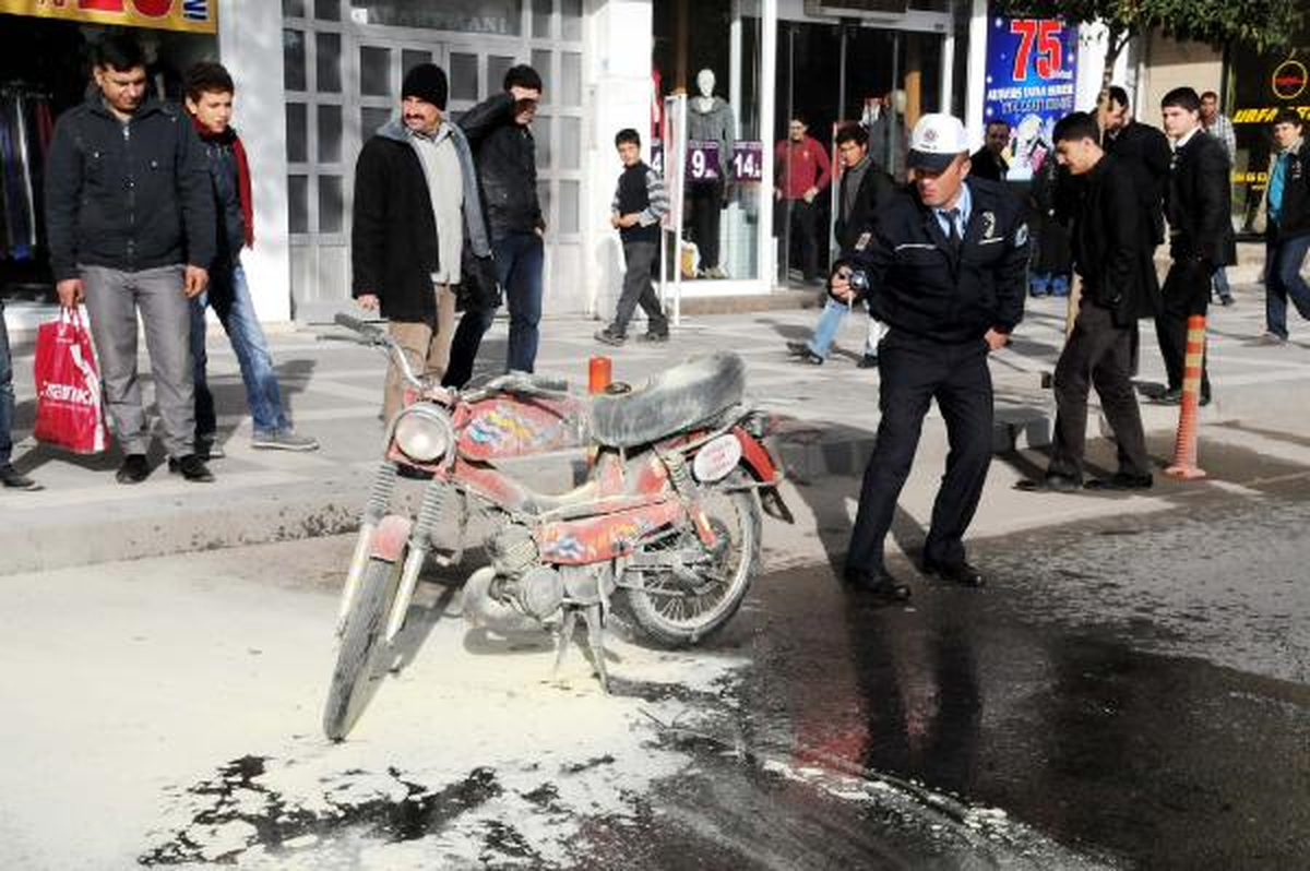 Seyir Halindeki Motosiklet Alev Aldı