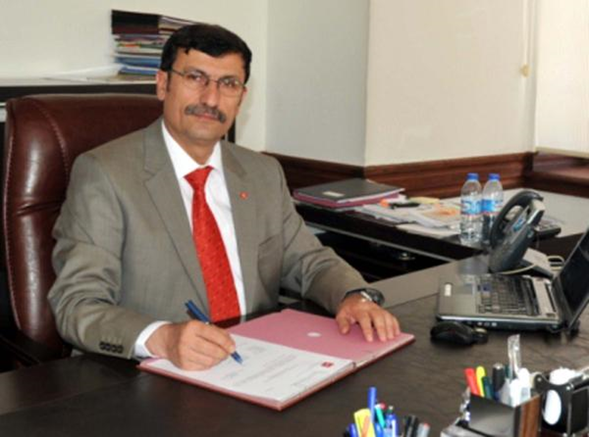 Üniversite Genel Sekreterinin Katili Aranıyor