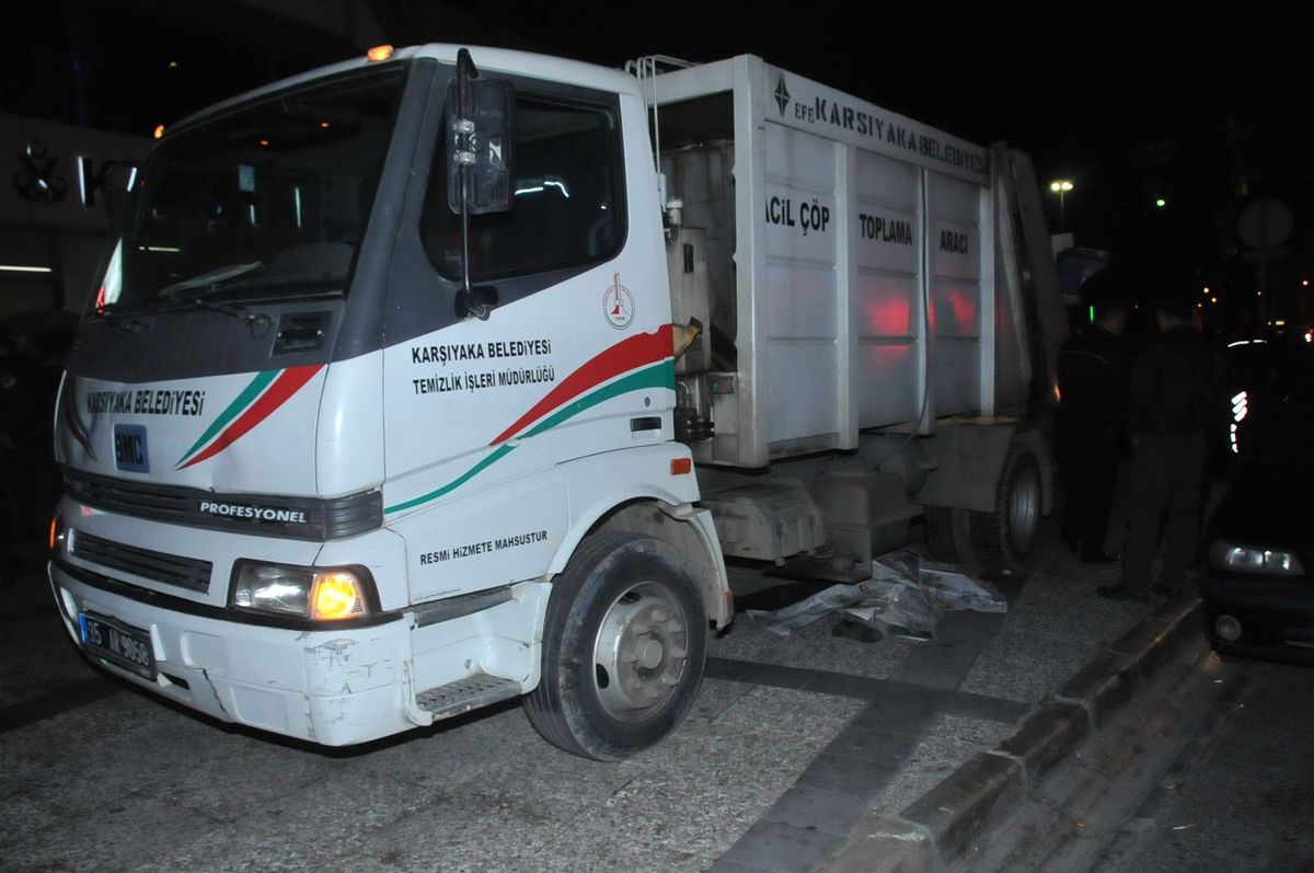 Yaşlı Kadına Çarparak Ölümüne Sebep Olan Çöp Kamyonu Sürücüsü Serbest