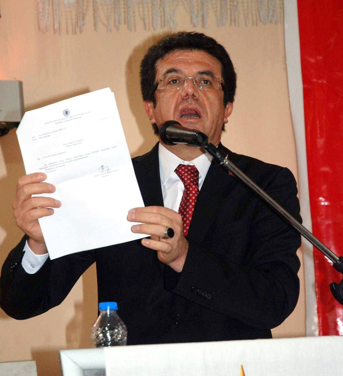 Ak Partili Zeybekci\'den Kılıçdaroğlu\'na Yanıt