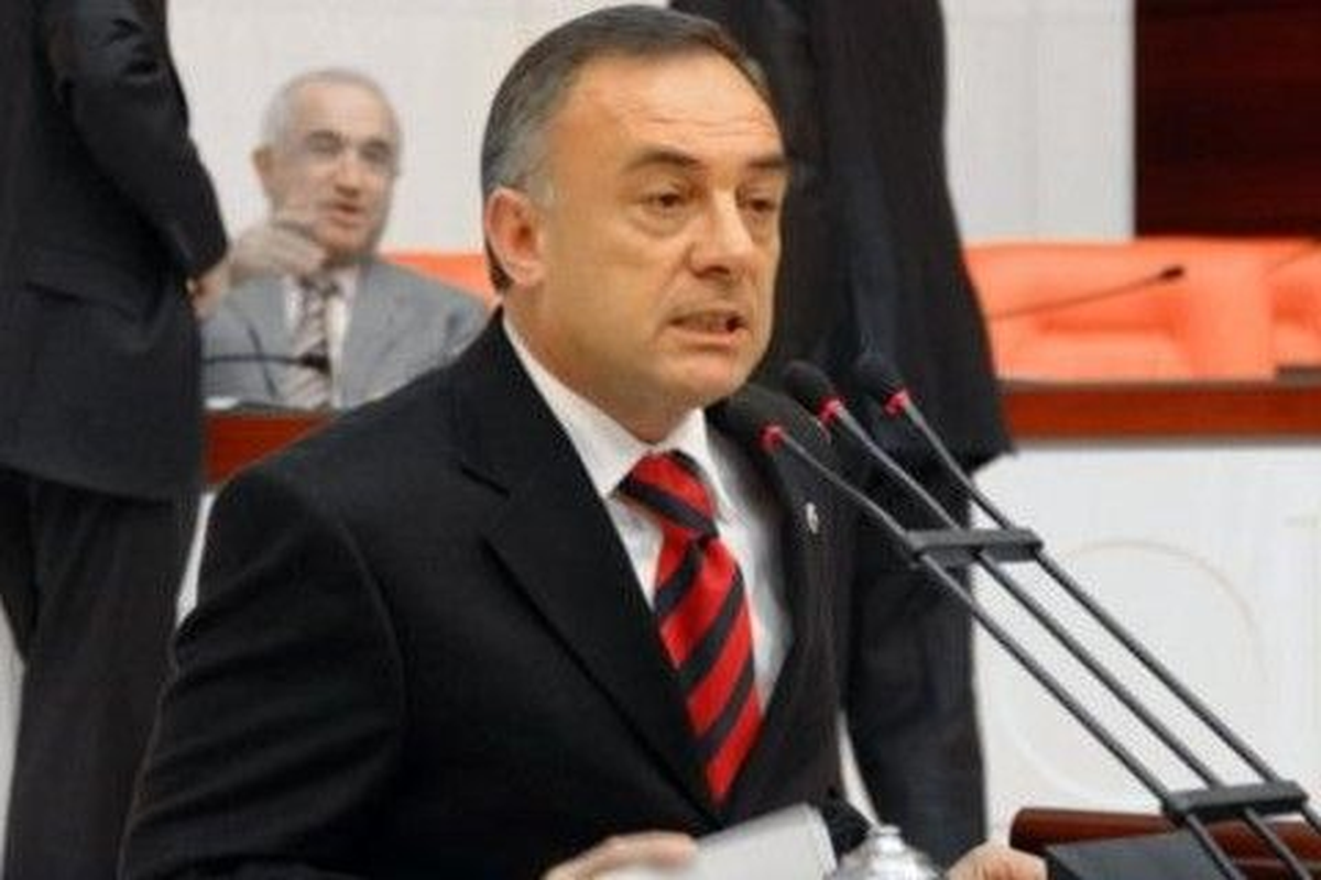 Chp\'den Başbakan\'a "Böcek" Sorusu
