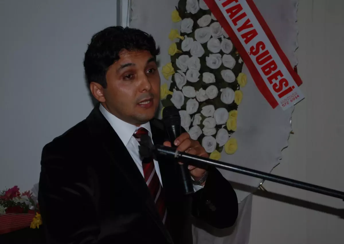 Doktor Çaldı, Hastalar Oynadı