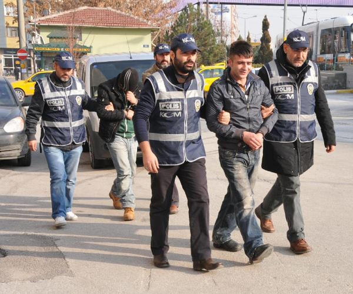 Eskişehir\'de 48 Kilo Esrar Ele Geçirildi