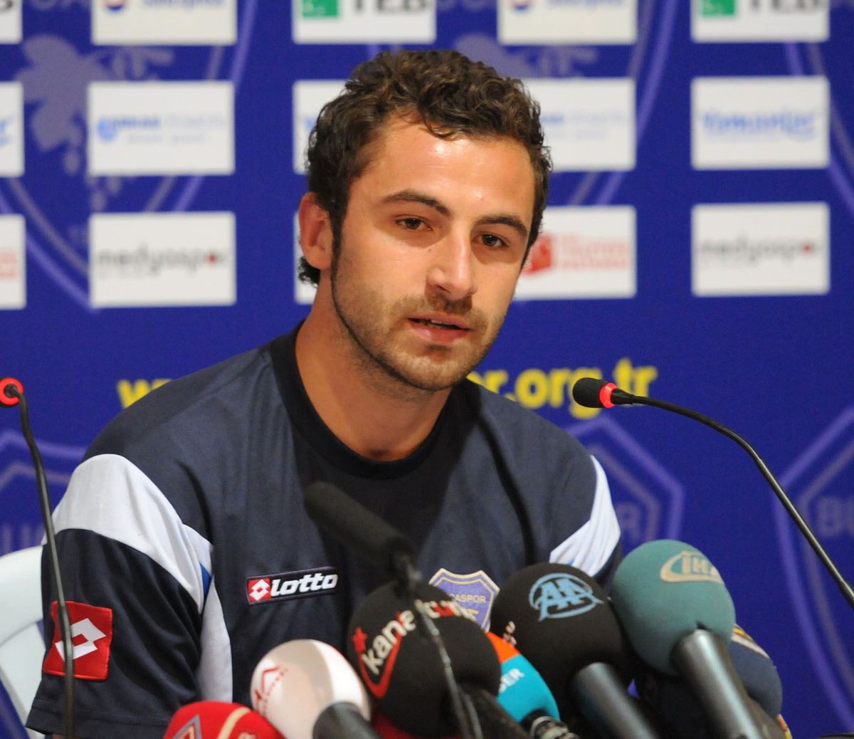 Göztepe\'de İlk Transfer Abdulkadir