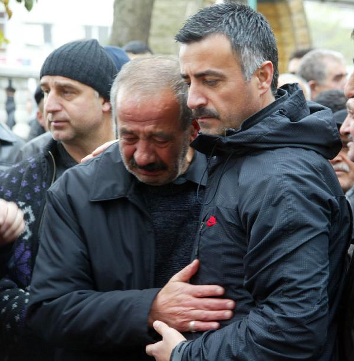İntihar Eden Polis Memuru Toprağa Verildi