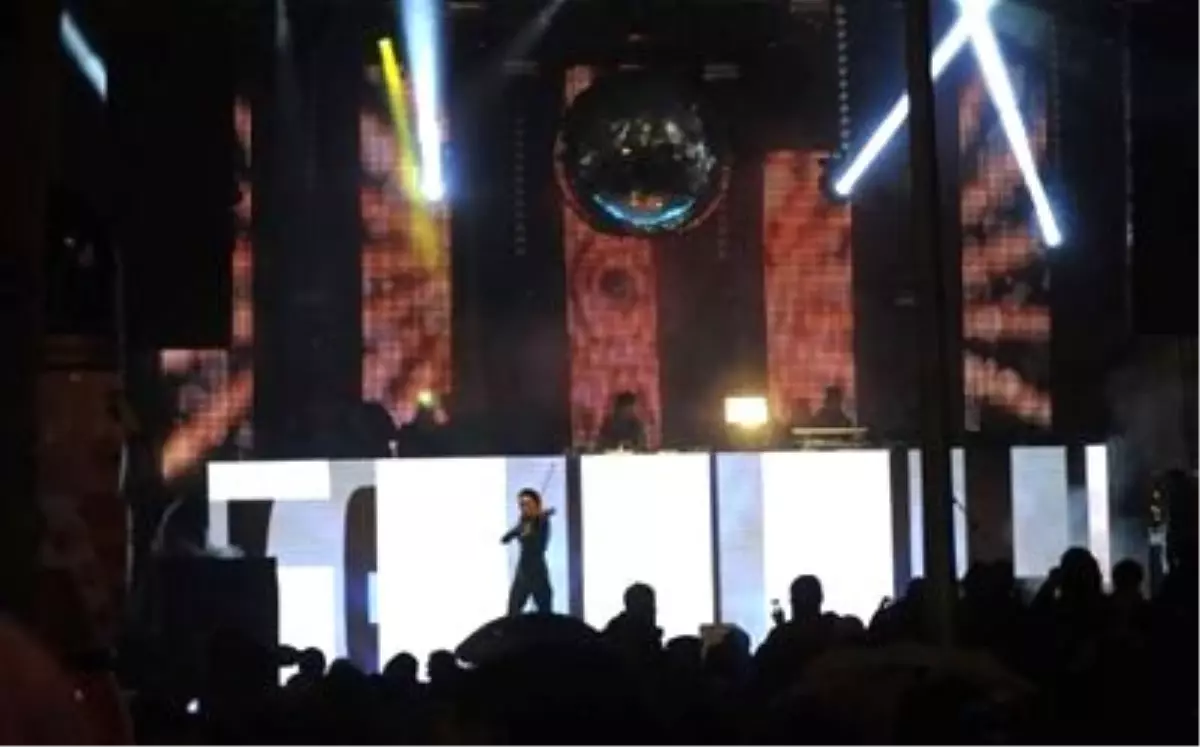 Nişantaşı Yılbaşı Kutlamalarına Hazırlanıyor