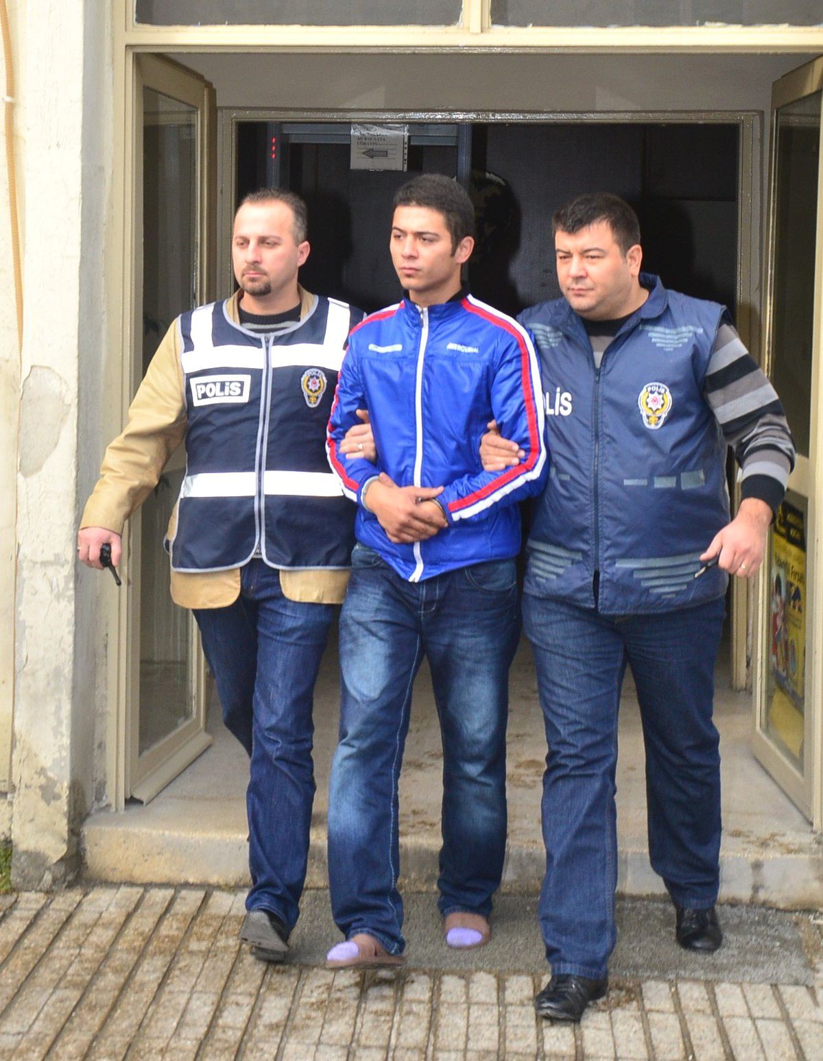 Silahlı PTT Soygunu Güvenlik Kamerasında