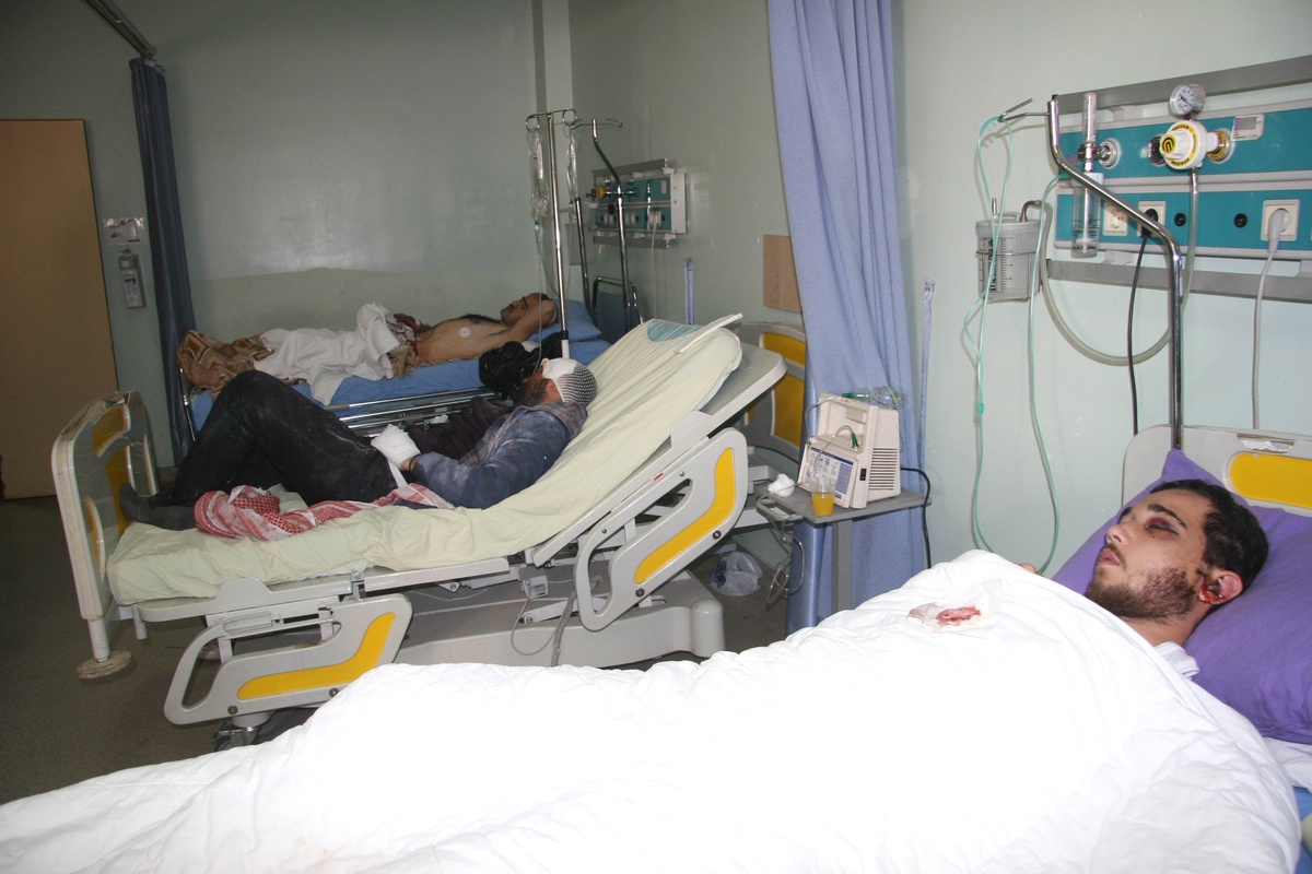 Suriye Hava Kuvvetleri Bombaladı, Çok Sayıda Ölü ve Yaralı Var (1)