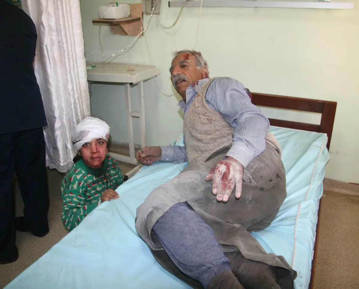 Esed Bomba Yağdırdı