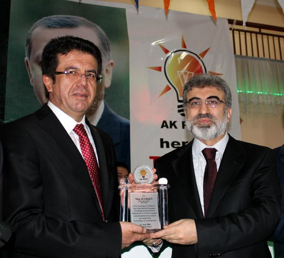 Zeybekci\'den Kılıçdaroğlu\'na: Ulan Sen Ne Bilirsin Zeybeği, Efeyi ?