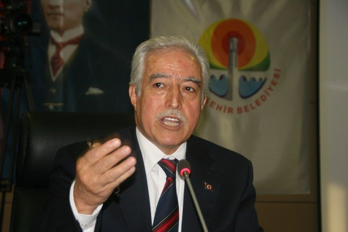 Aldırmaz\'dan Yeni Yıl Mesajı