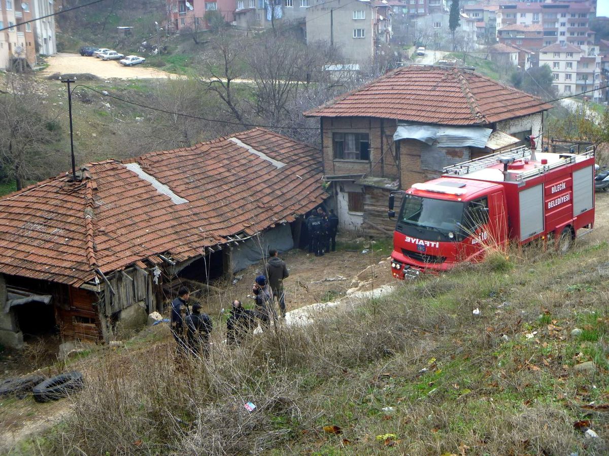 Alkolikler Kereste Atölyesini Yakıyordu