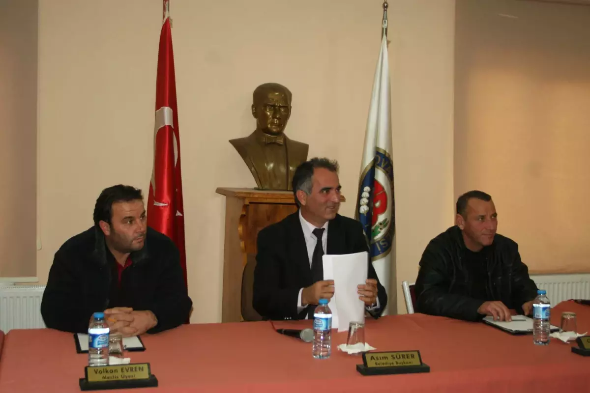 Altınova Belediye Meclisi Olağanüstü Toplandı