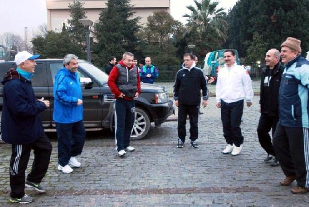 Bakan Ergün\'den, Vali ve Belediye Başkanı ile Sabah Sporu